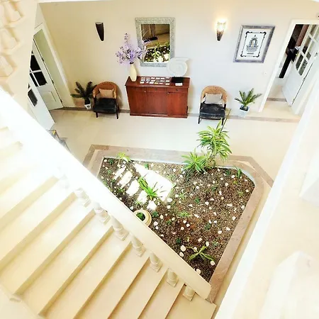 & Beds Dp * Albufeira