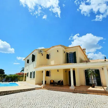 & Beds Dp Hostel Albufeira