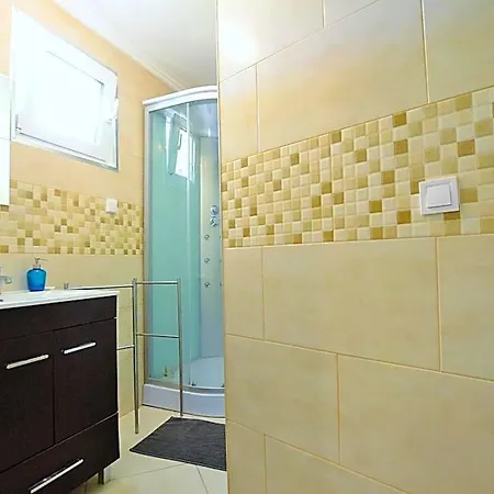 & Beds Dp Hostel