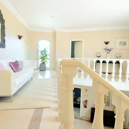 Suites & Beds Dp Albufeira * Albufeira