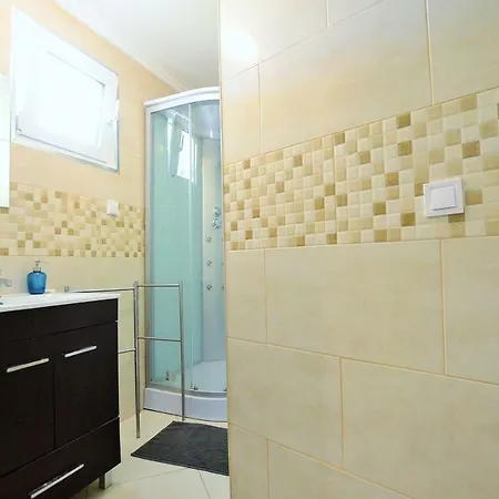 بيت شباب & Beds Dp البوفيرا