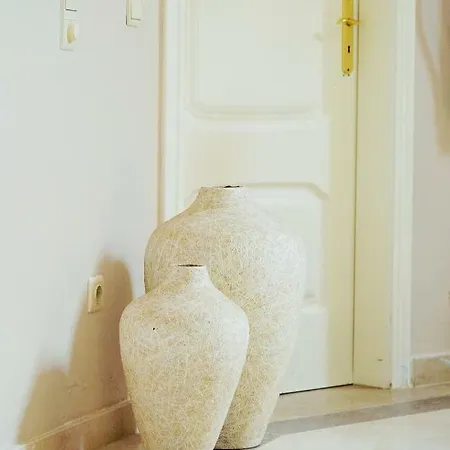 & Beds Dp Хостел