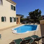 & Beds Dp بيت شباب البوفيرا